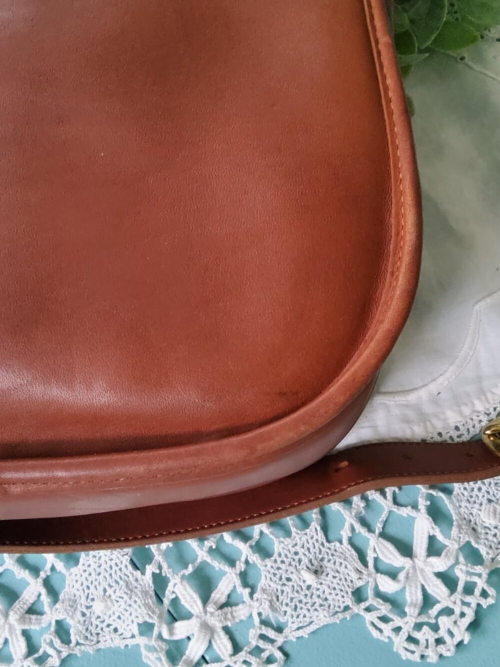 Vintage Coach Lenox Bag in British Tan 9918 - Picture 8 of 15